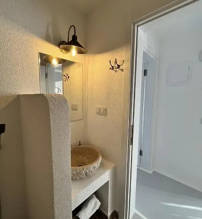 Mel's Garden House In The Heart Of The *